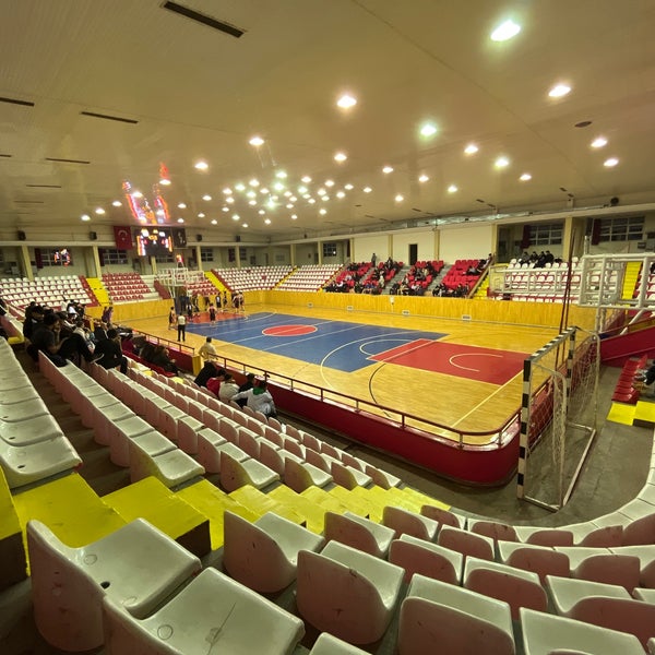 4 Eylül Kapalı Spor Salonu