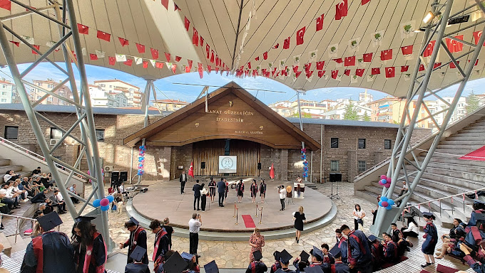 75. Yıl Cumhuriyet Anfi Tiyatro Ve Kültür Merkezi