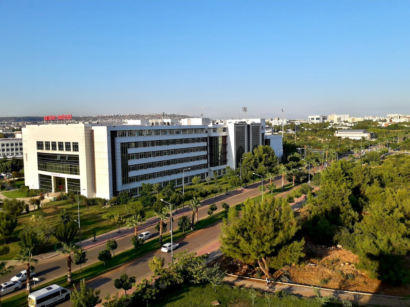 Akdeniz Üniversitesi