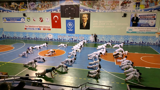 Aksaray Atatürk Kapalı Spor Salonu