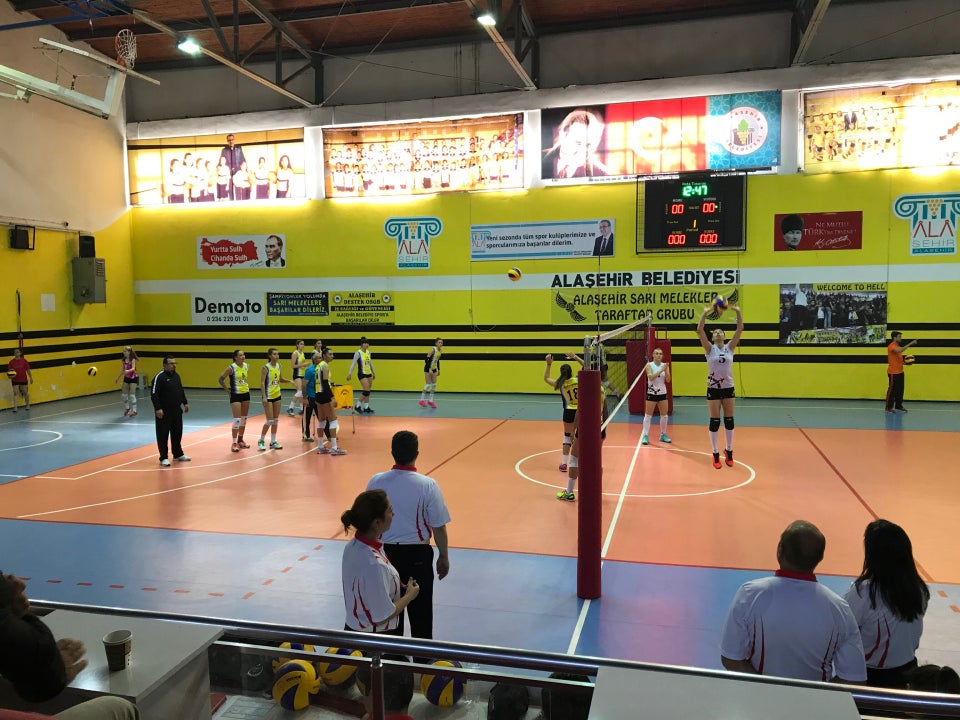 Alaşehir Kapalı Spor Salonu