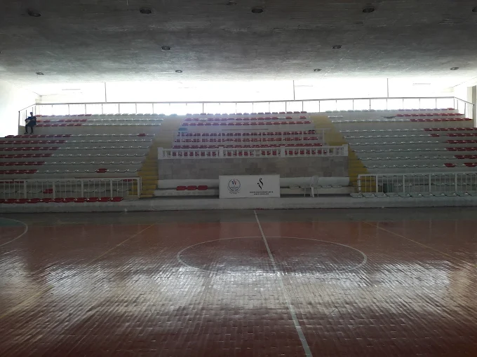 Artuklu Atatürk Spor Salonu