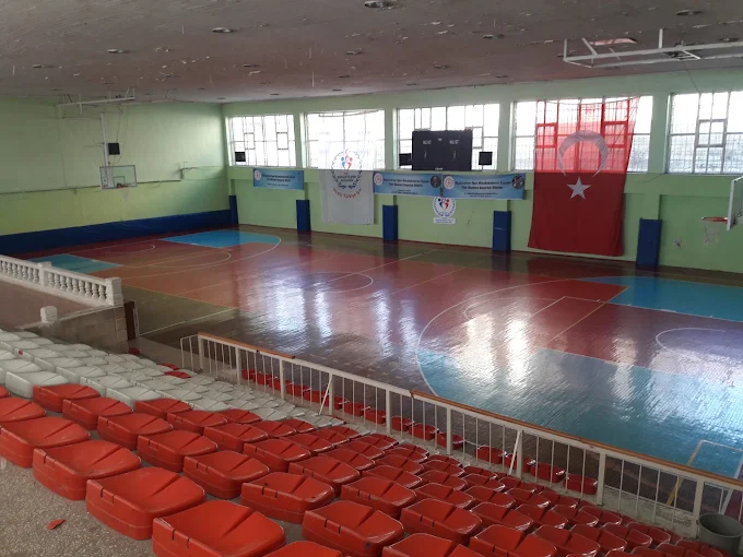 Artuklu Atatürk Spor Salonu