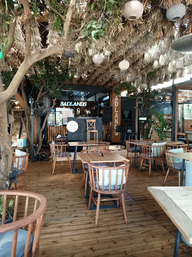BADLANDS BİSTRO PUB