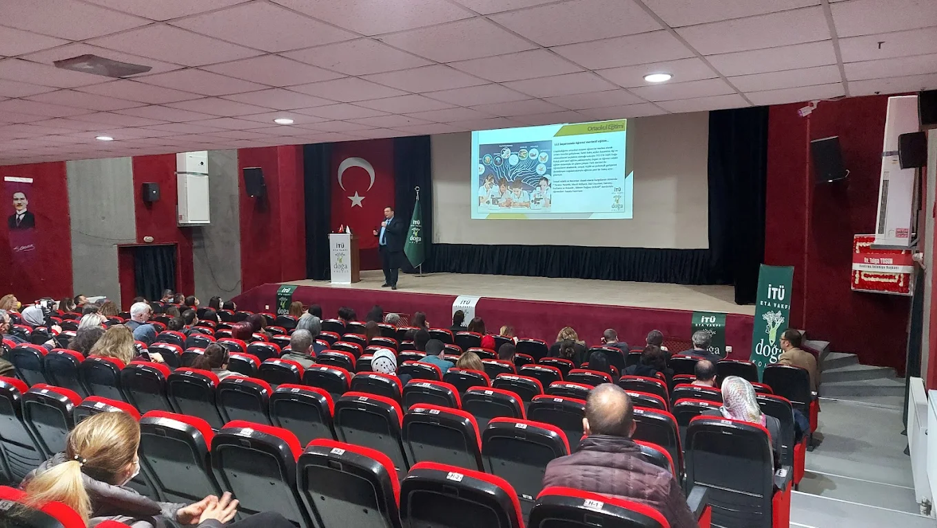 Bandırma Barış Manço Kültür Merkezi