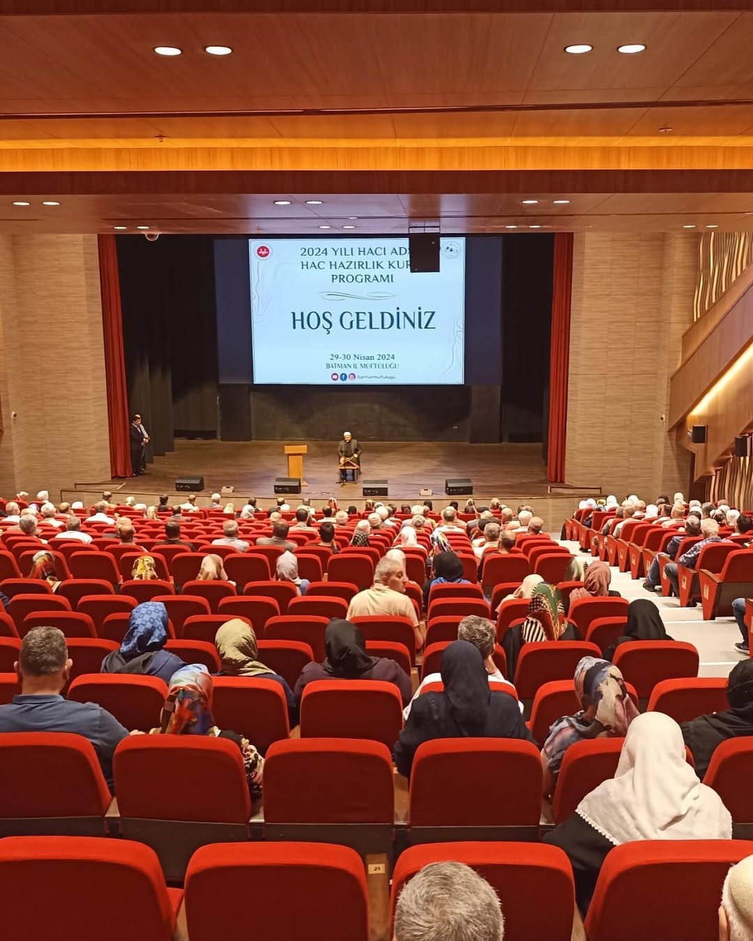 Batman Hatice Nasıroğlu Konferans Salonu