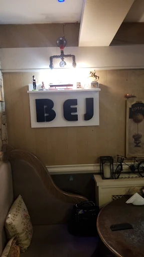 Bej Cafe 56'lar