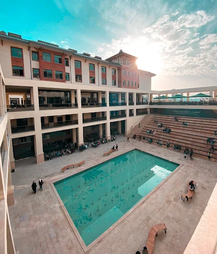 Biruni Üniversitesi