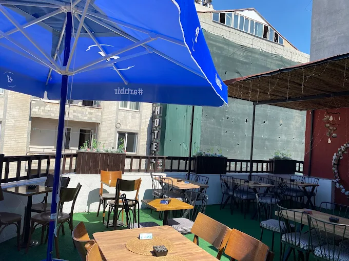Buvons Bistro & Cafe