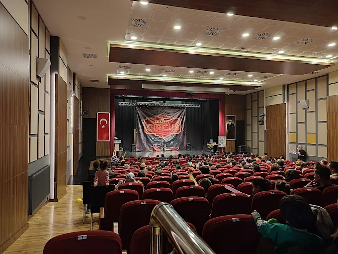 Çankaya Yılmaz Güney Sahnesi