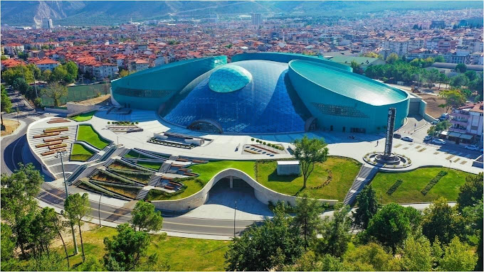 Denizli Büyükşehir Belediyesi Nihat Zeybekci Kongre ve Kültür Merkezi
