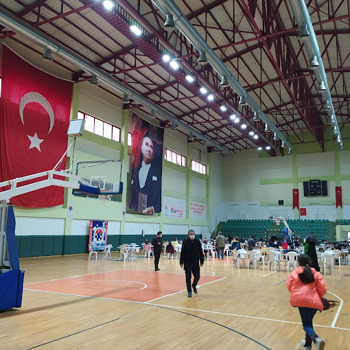 Derince Kapalı Spor Salonu