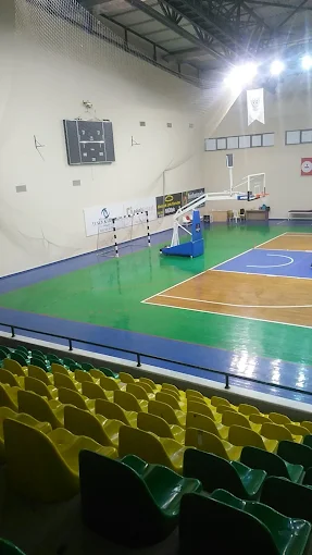 Edremit Kapalı Spor Salonu