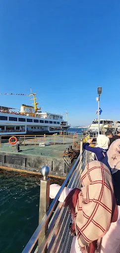 Eminönü İskelesi / Pier