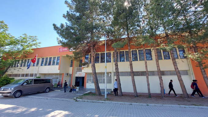 Ergani Gençlik Ve Spor Genel Müdürlüğü Spor Salonu