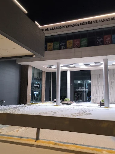 Gaziantep Prof. Dr. Alâeddin Yavaşca Eğitim ve Sanat Merkezi