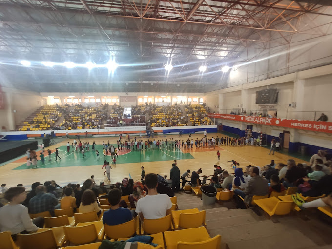 Gebze Kapalı Spor Salonu