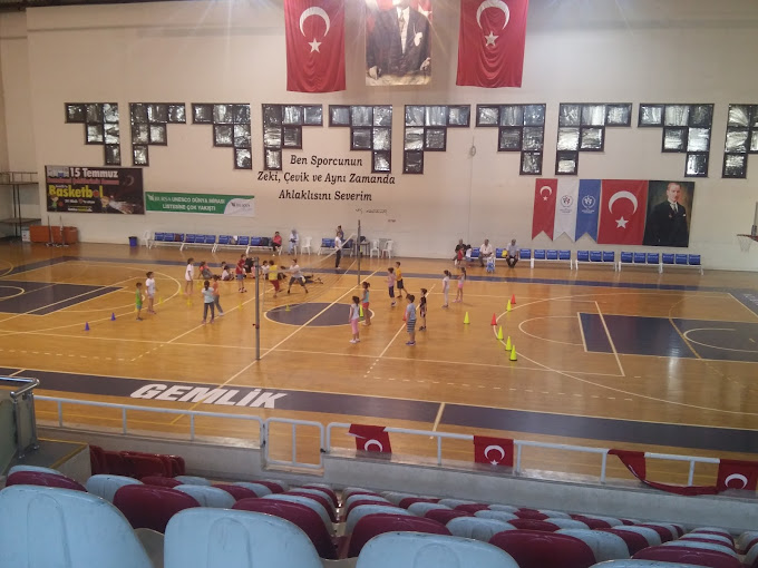 Gemlik Kapalı Spor Salonu