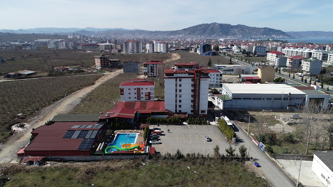 Grand Ayzek Hotel