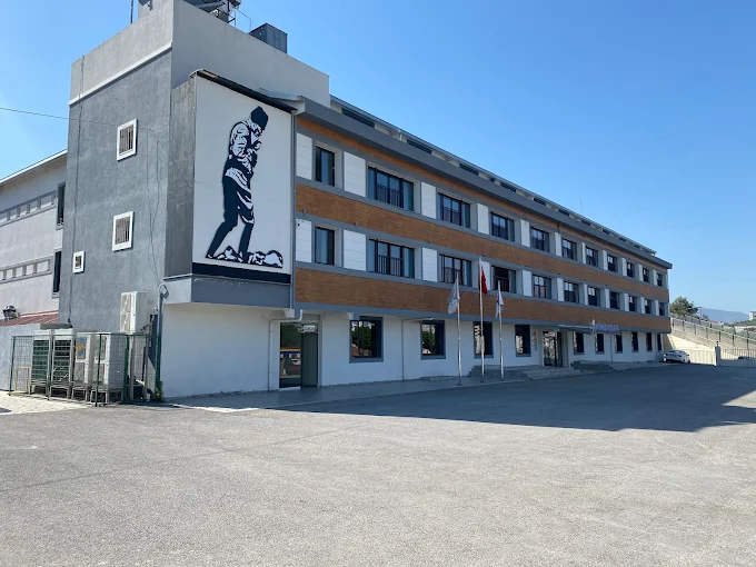 Güneş Koleji Tiyatro Salonu