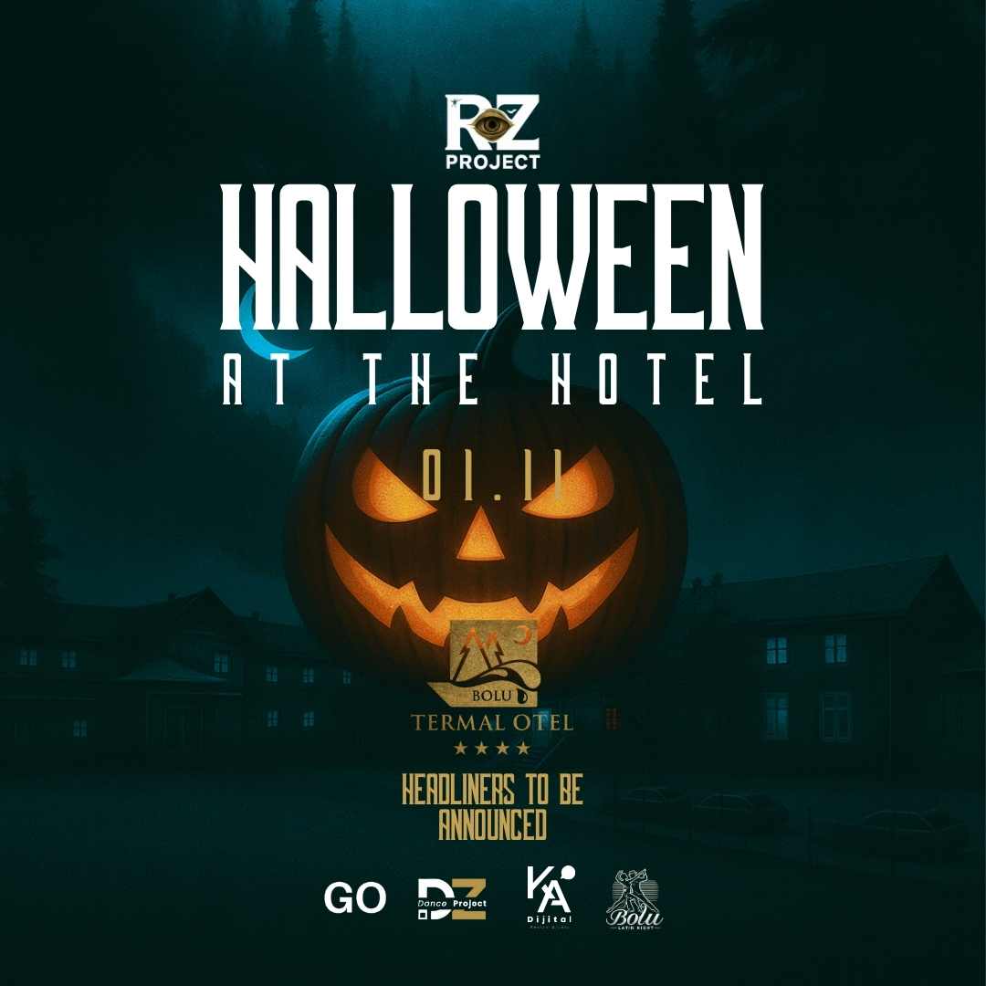 HALLOWEEN AT THE HOTEL