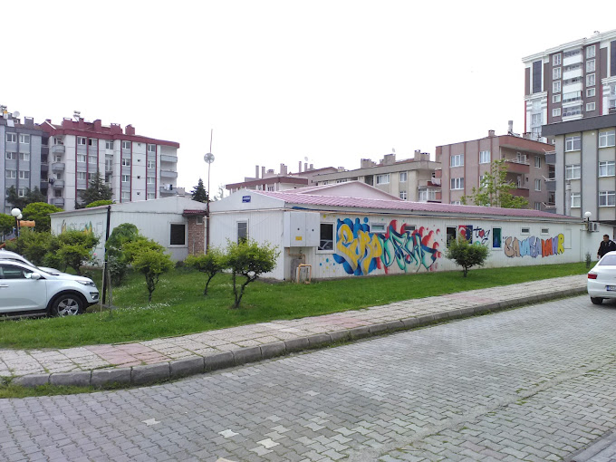 İğne Deliği Gençlik Merkezi