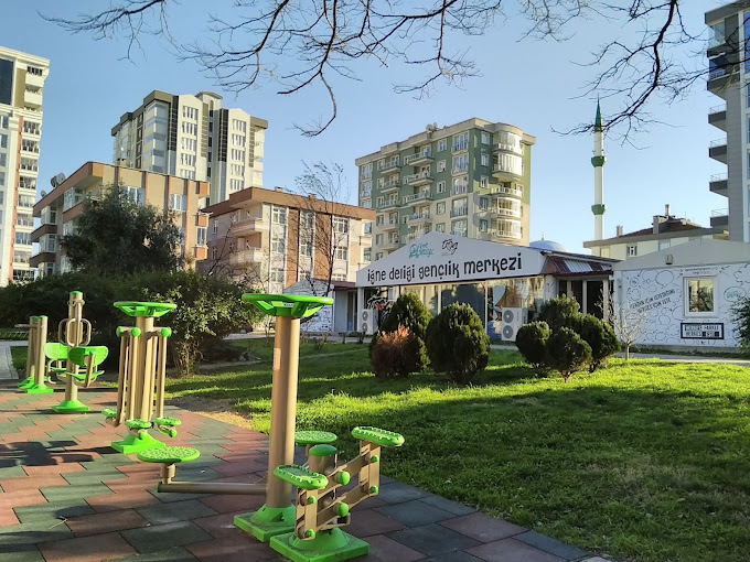 İğne Deliği Gençlik Merkezi