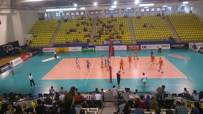 İnegöl Kapalı Spor Salonu