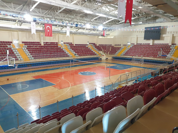 Isparta Işıkkent Spor Salonu