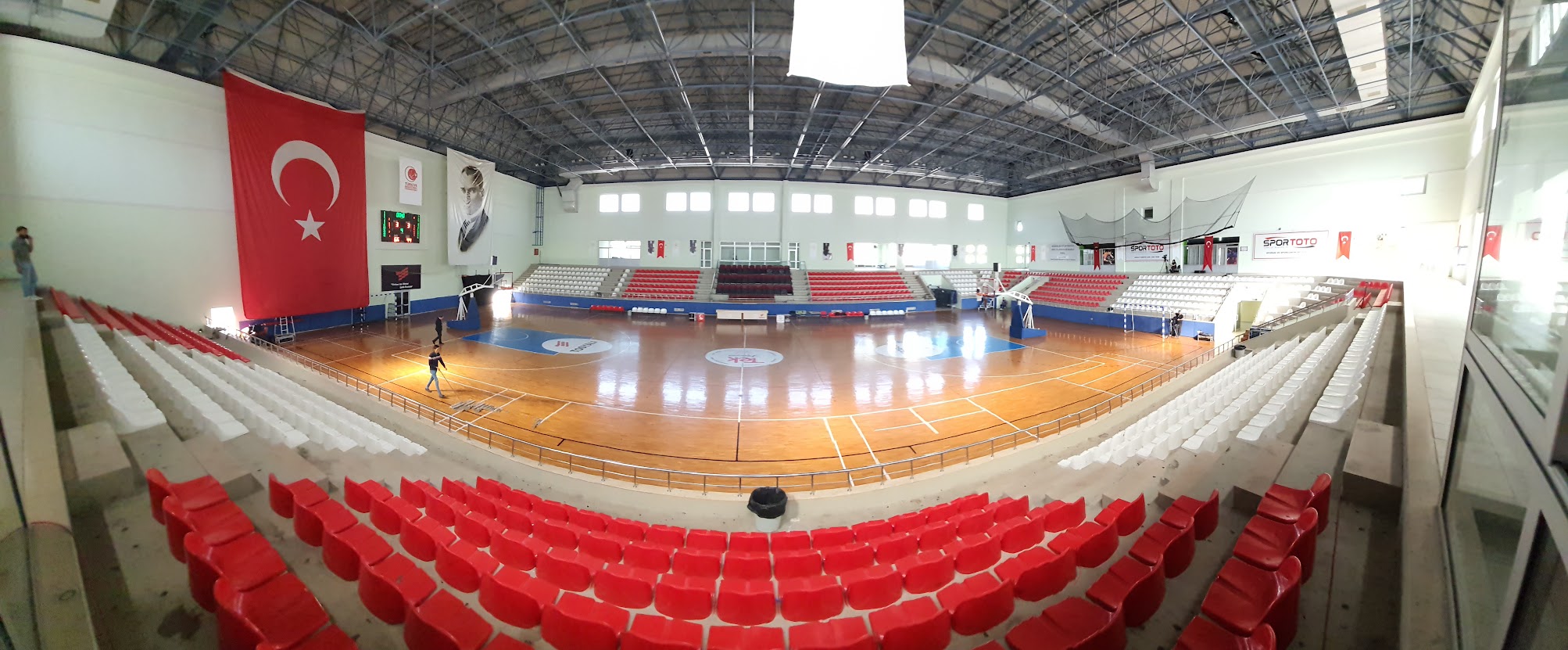 İskenderun Kapalı Spor Salonu