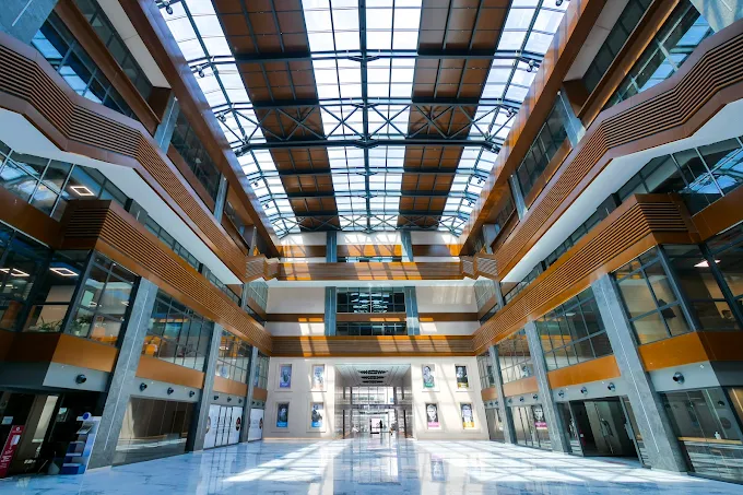 İstanbul Aydın Üniversitesi