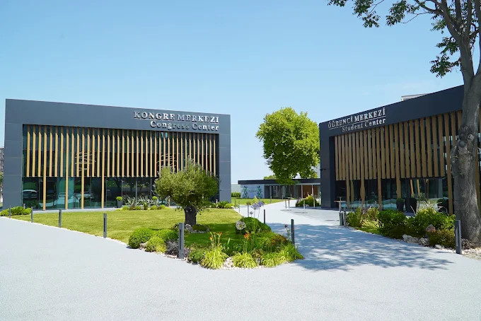 İstinye Üniversitesi Topkapı Sağlık Bilimleri Yerleşkesi Kongre Merkezi