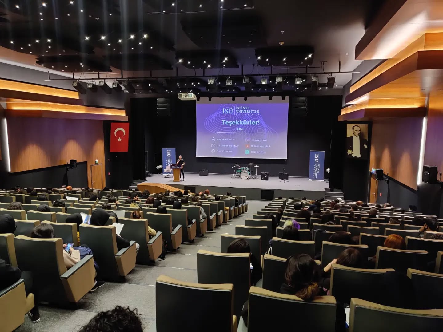 İstinye Üniversitesi Vadi Ana Kampüs Kongre Merkezi