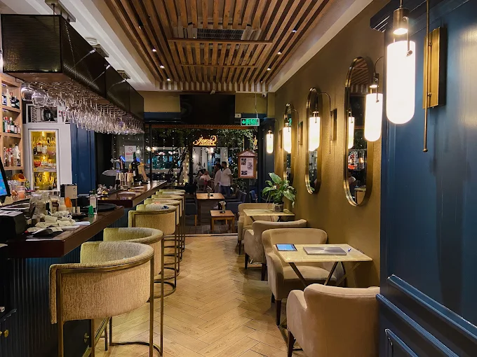 Jewel Lounge Bar