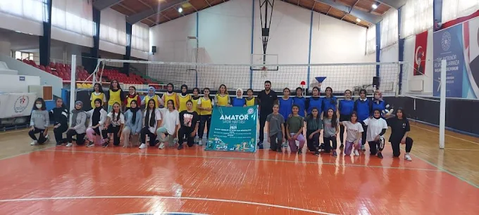 Kahta Atatürk Spor Salonu