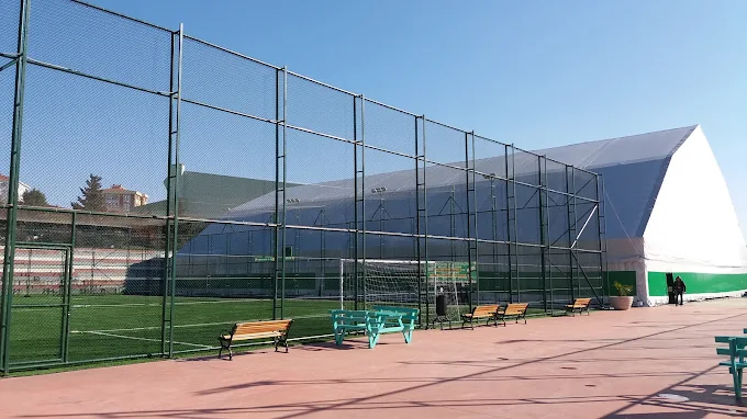 Kartal Öncü Halı Saha