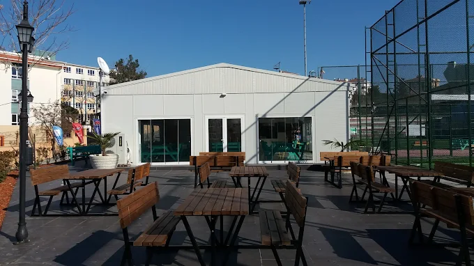Kartal Öncü Halı Saha