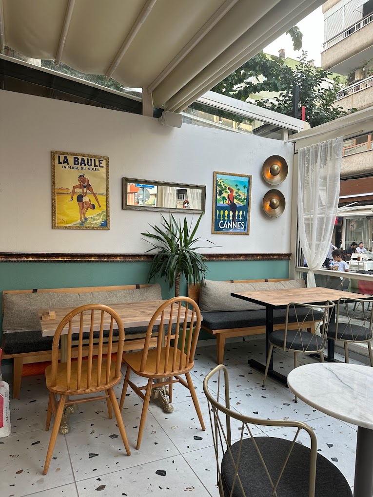 Kleka Coffee & Bakery