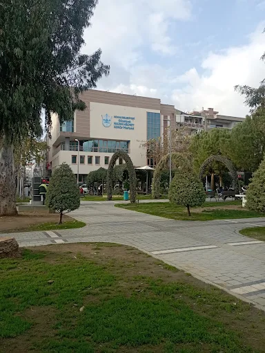 Konak Güzelyalı Nazım Hikmet Kültür Merkezi