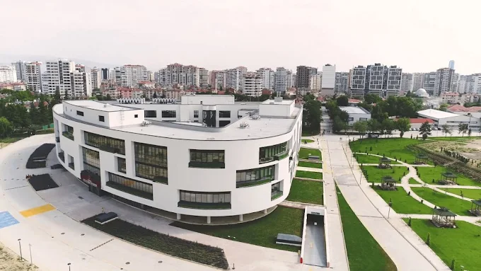 Konya Gıda ve Tarım Üniversitesi Konferans Salonu