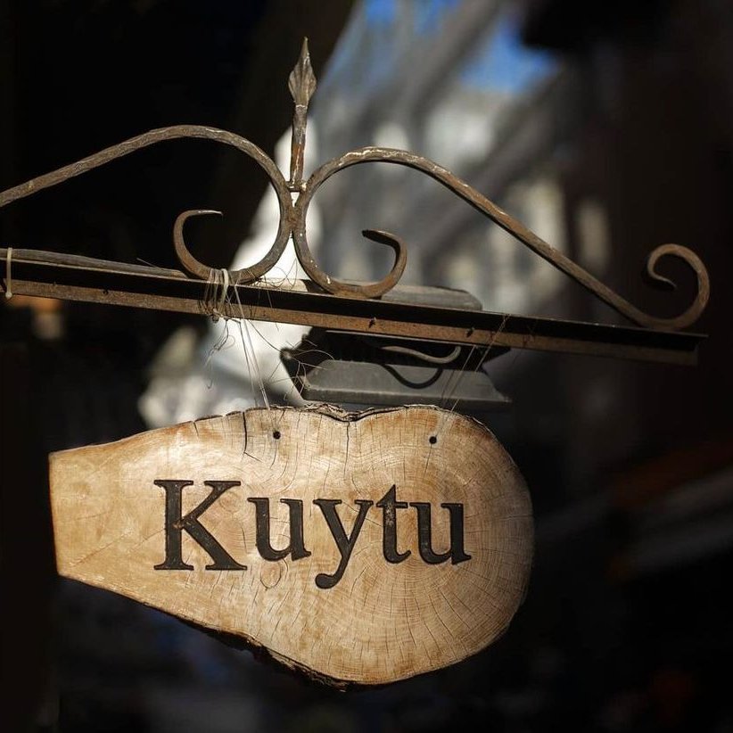 Kuytu Bar Kadıköy