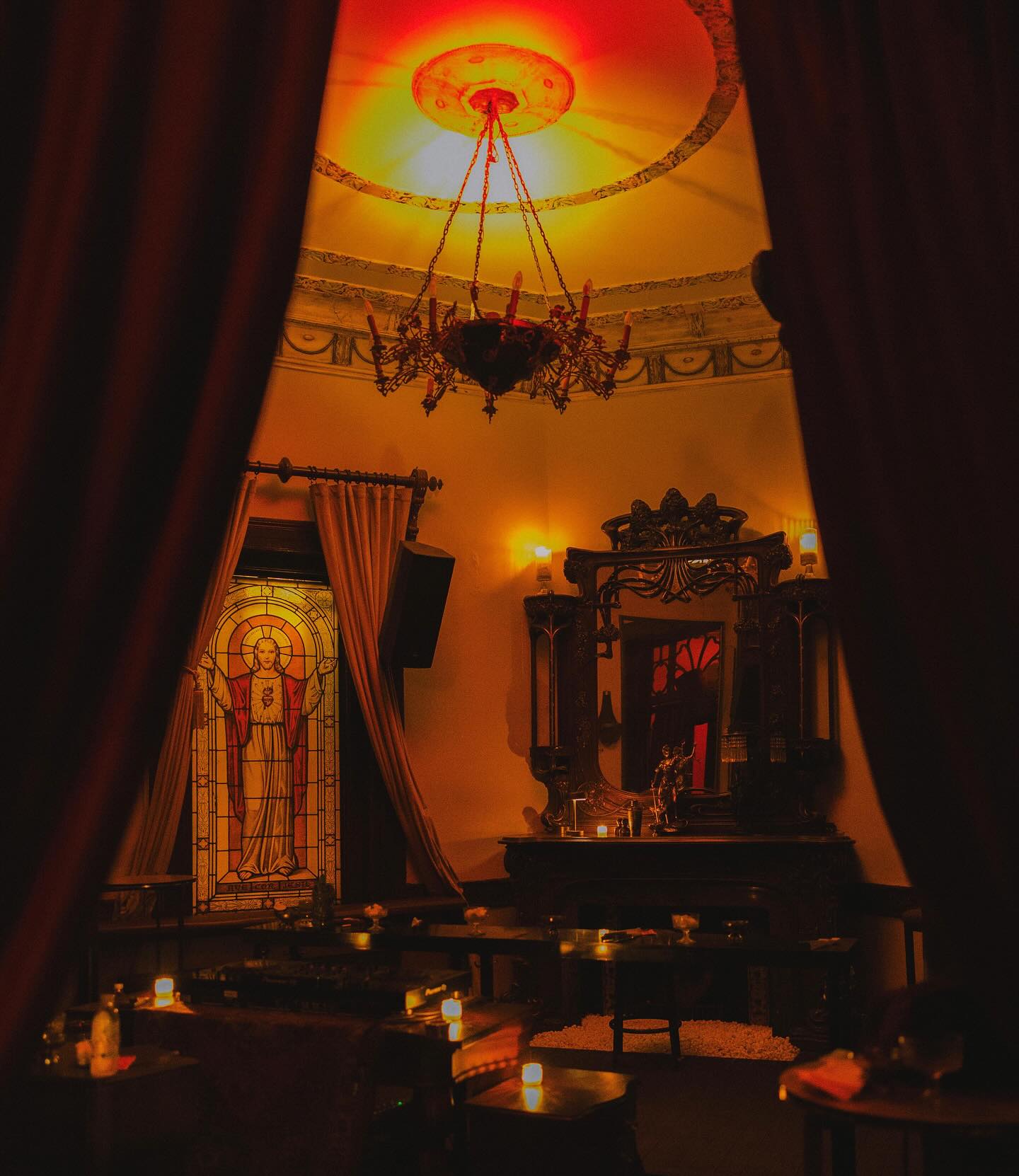 Lessroom.1888