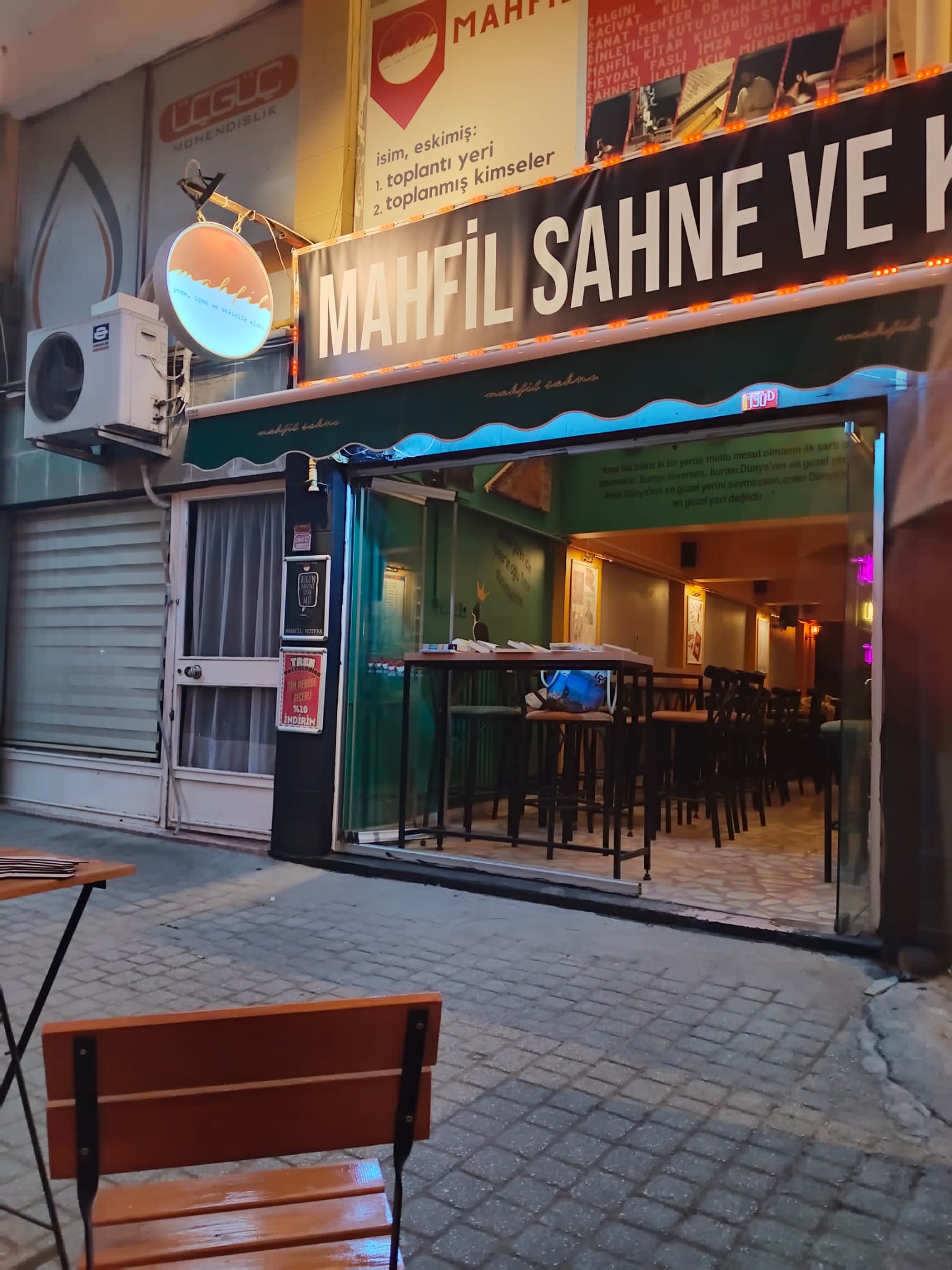 Mahfil Sahne