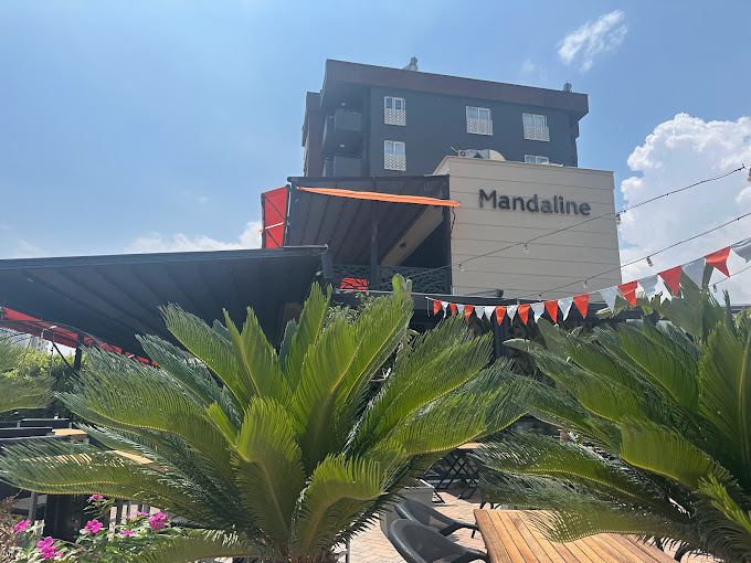 Mandaline Cafe