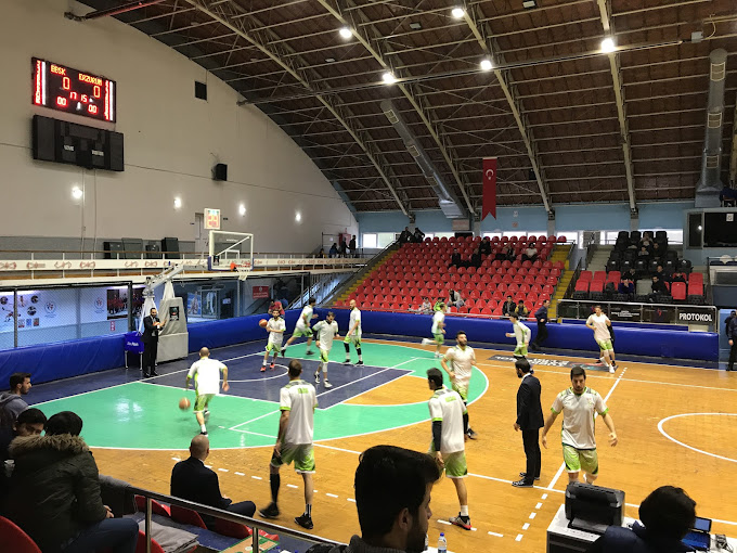 Manisa Atatürk Kapalı Spor Salonu