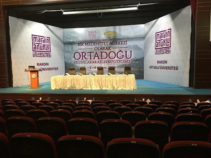 Mardin Artuklu Üniversitesi Vali Kılıçlar Salonu