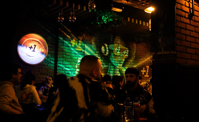 Maze Social Pub