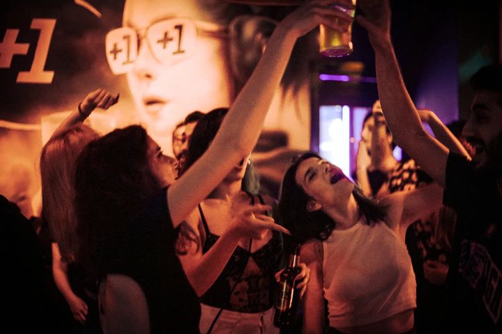Maze Social Pub