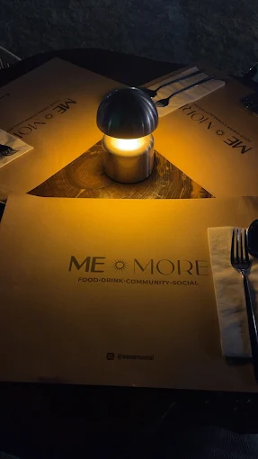 Me More Social