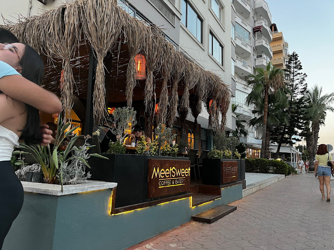 Meetsweet Coffee & Eatery